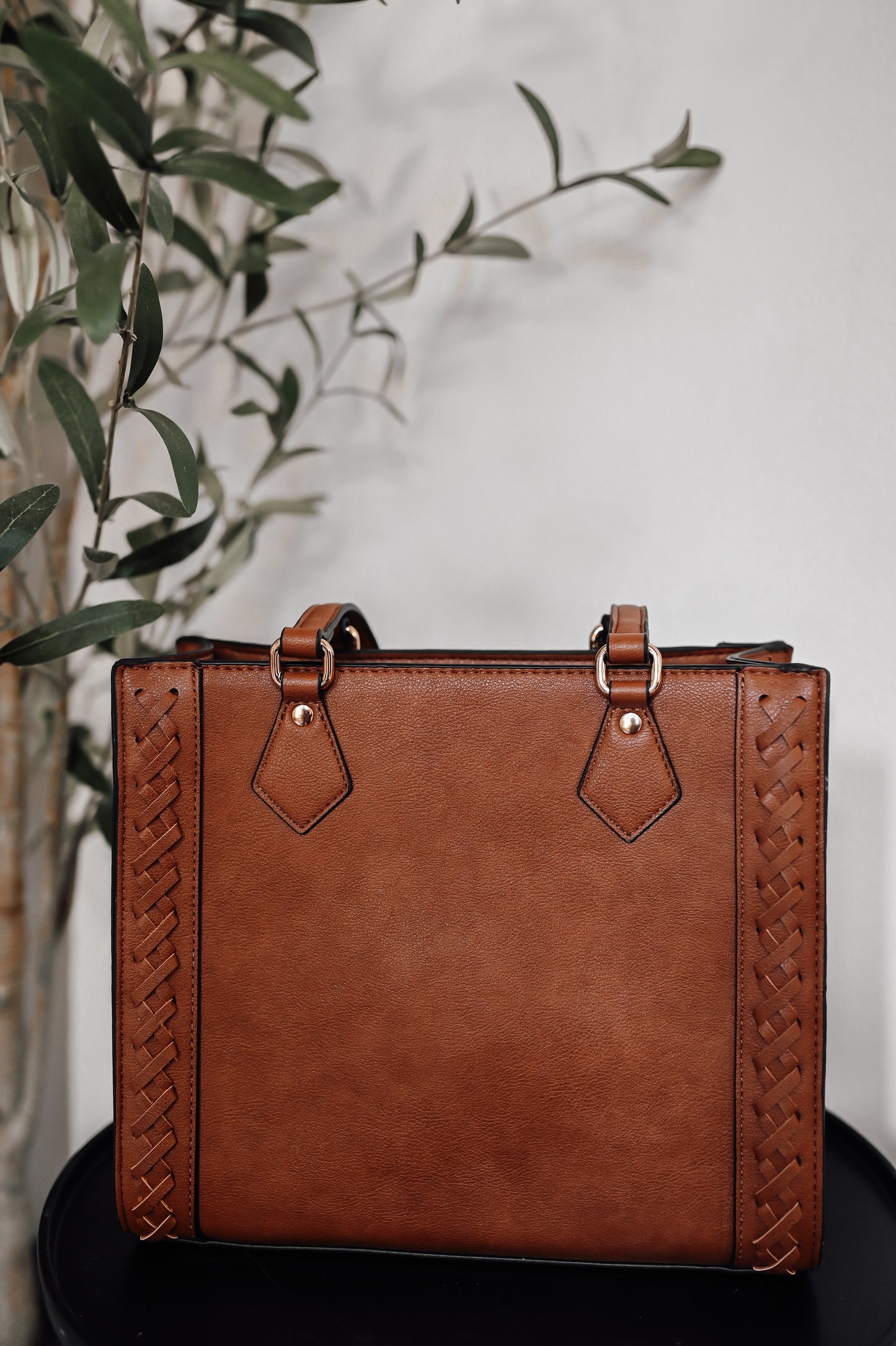 vegan-leather-tote-bag