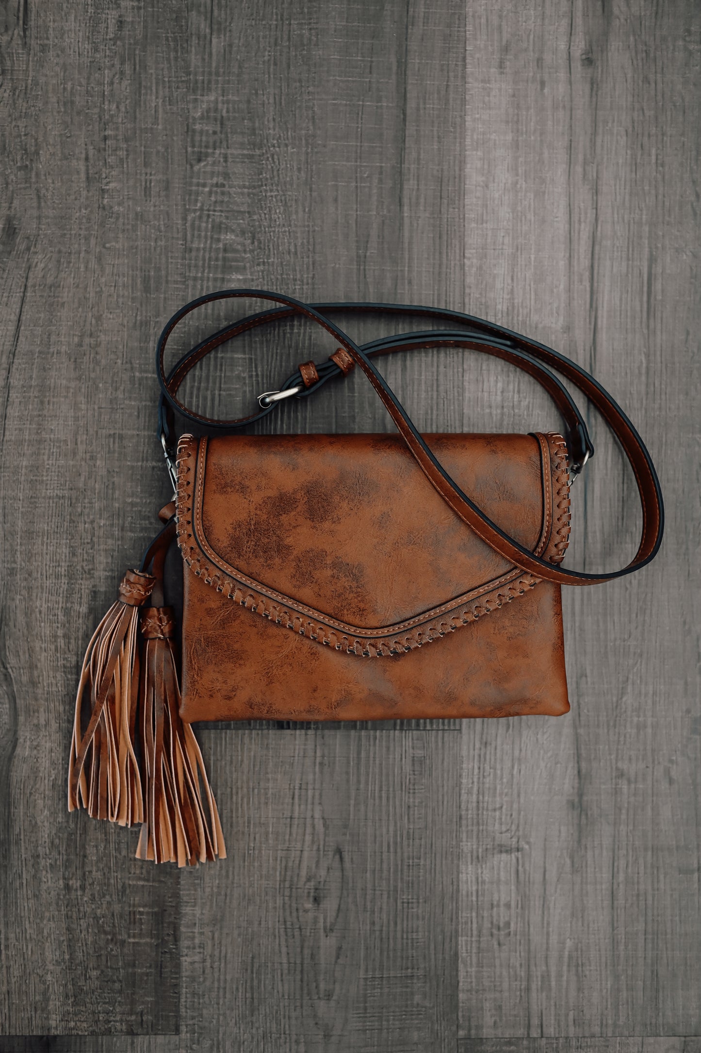 jen-and-co-brown-crossbody-bag