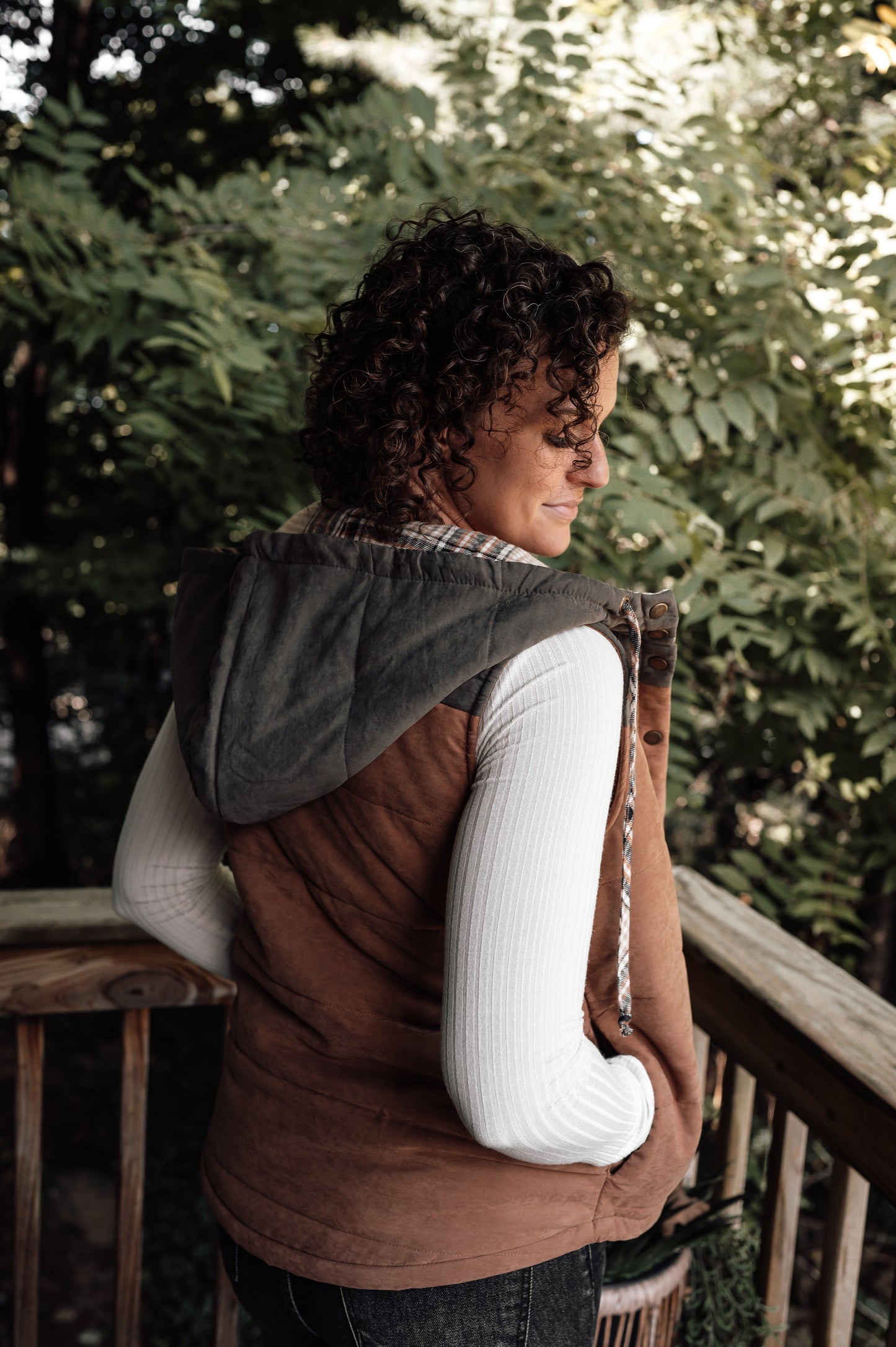fall-hooded-vest