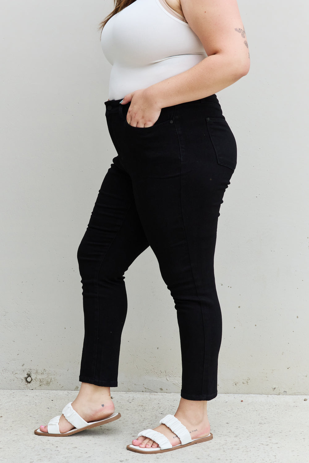 Judy Blue Black Mid Rise Slim Fit Jeans