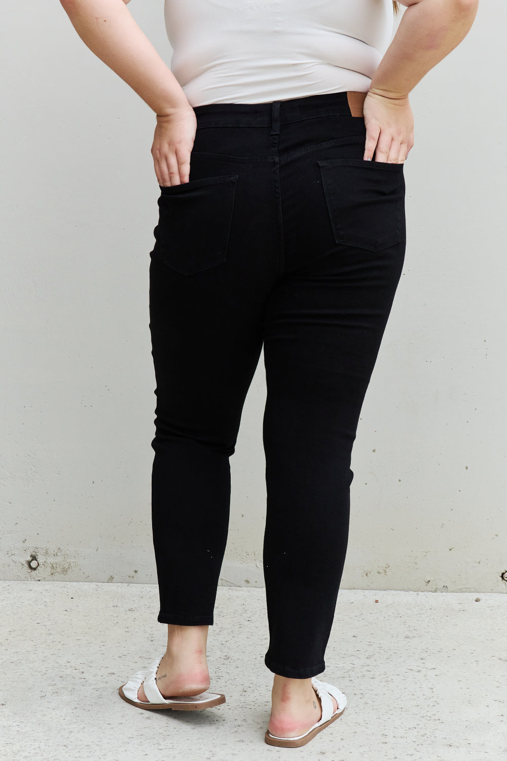 Judy Blue Black Mid Rise Slim Fit Jeans