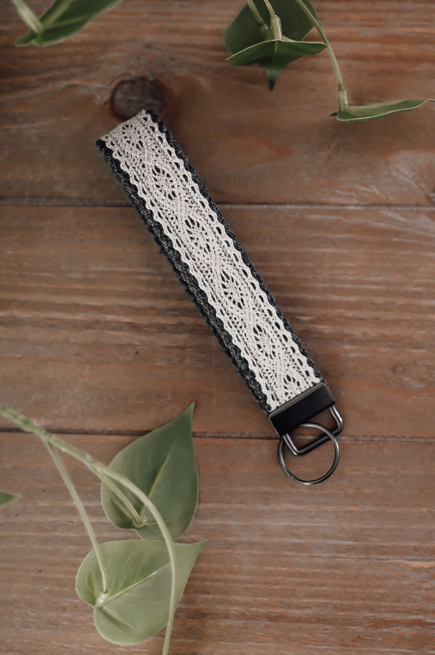 boho-lace-keychain-wristlet
