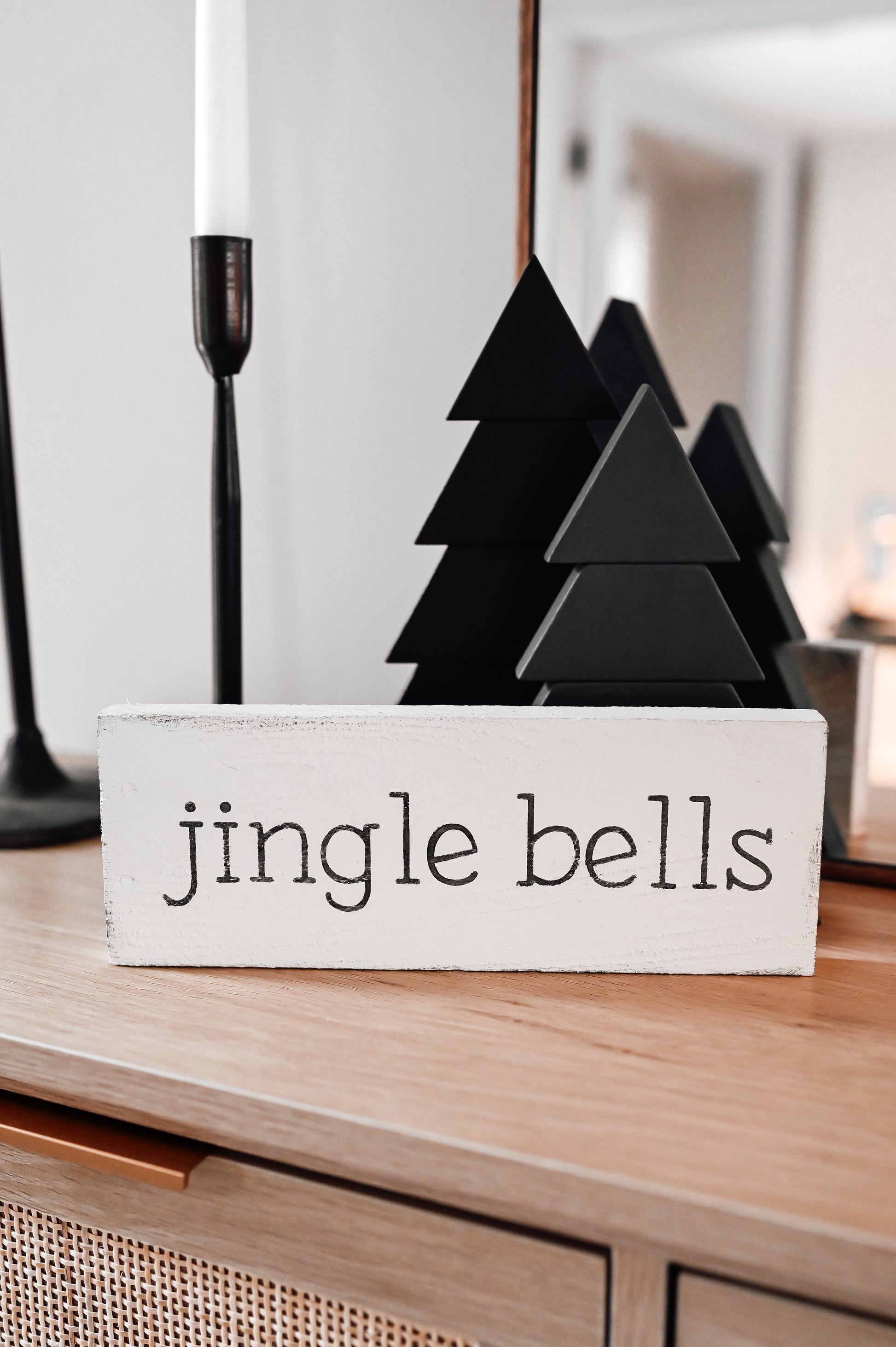 jingle-bells-christmas-decor