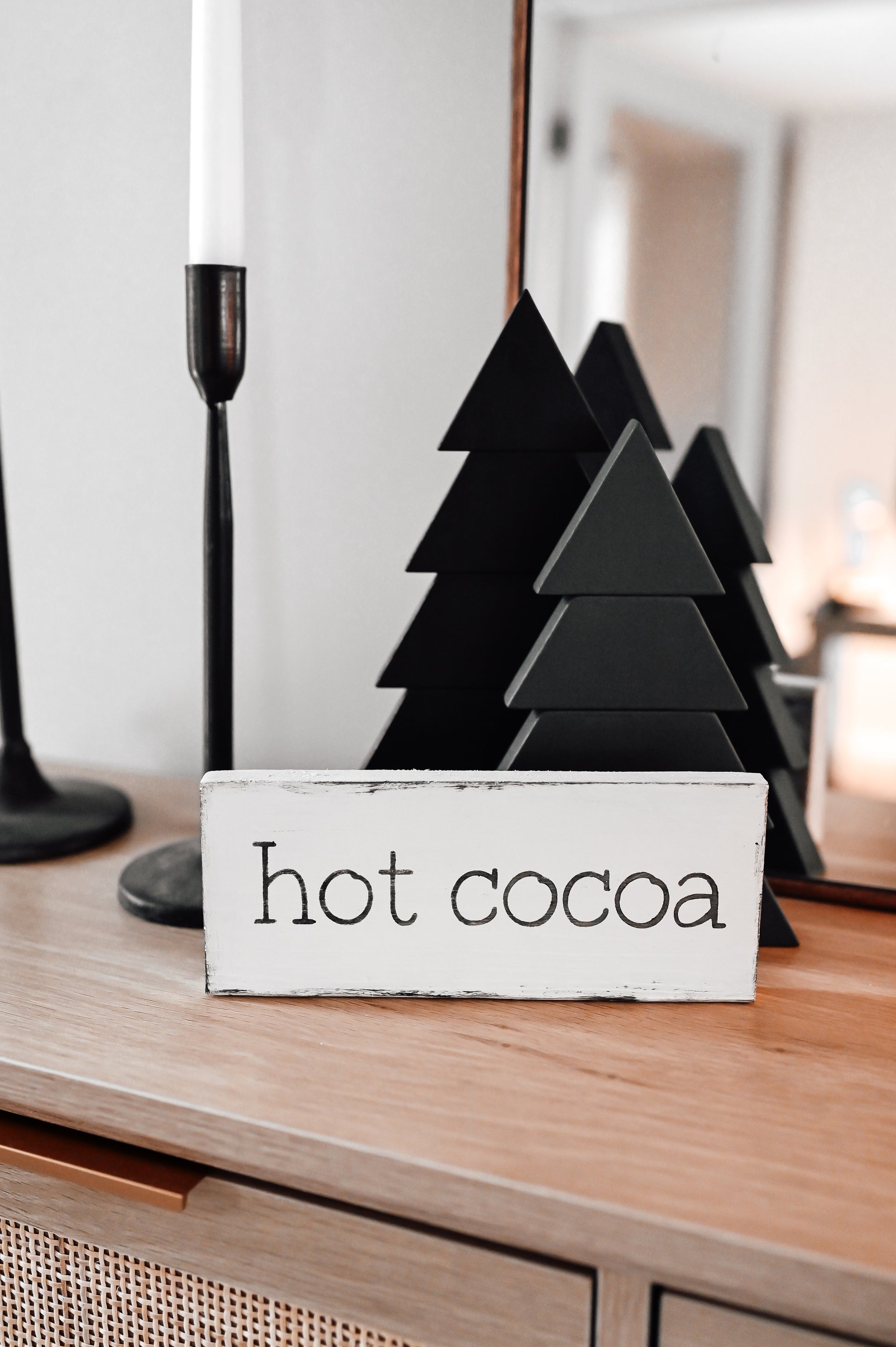 hot-cocoa-holiday-decor
