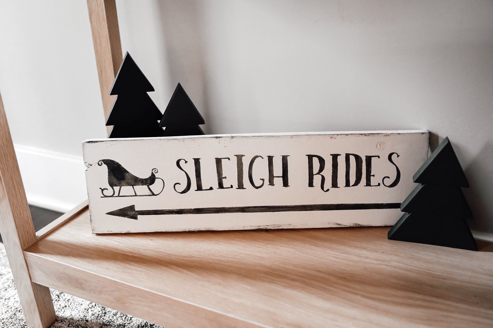sleigh-rides-christmas-sign