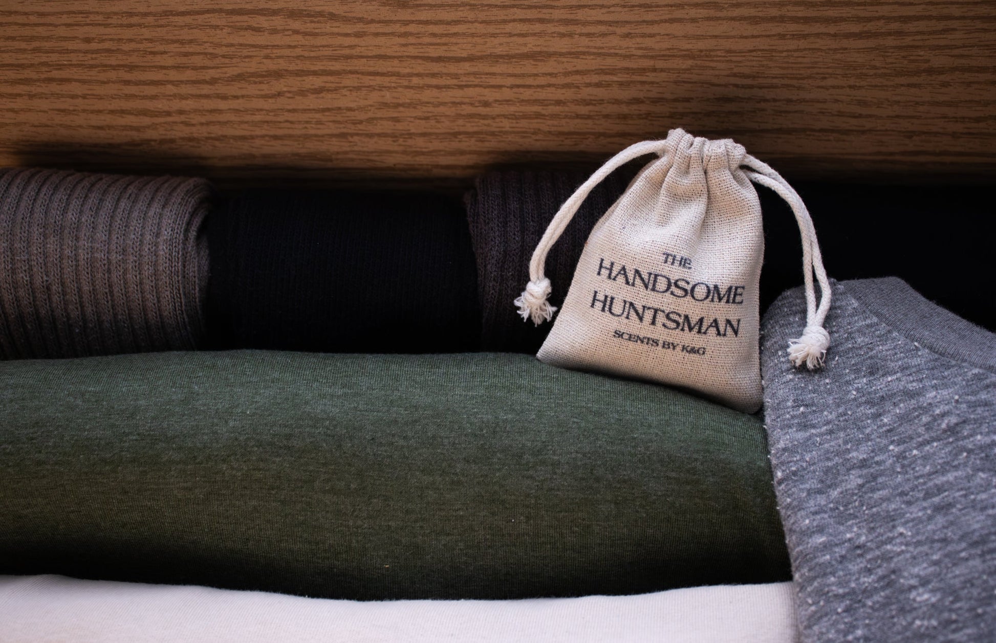 Masculine scented drawer sachet