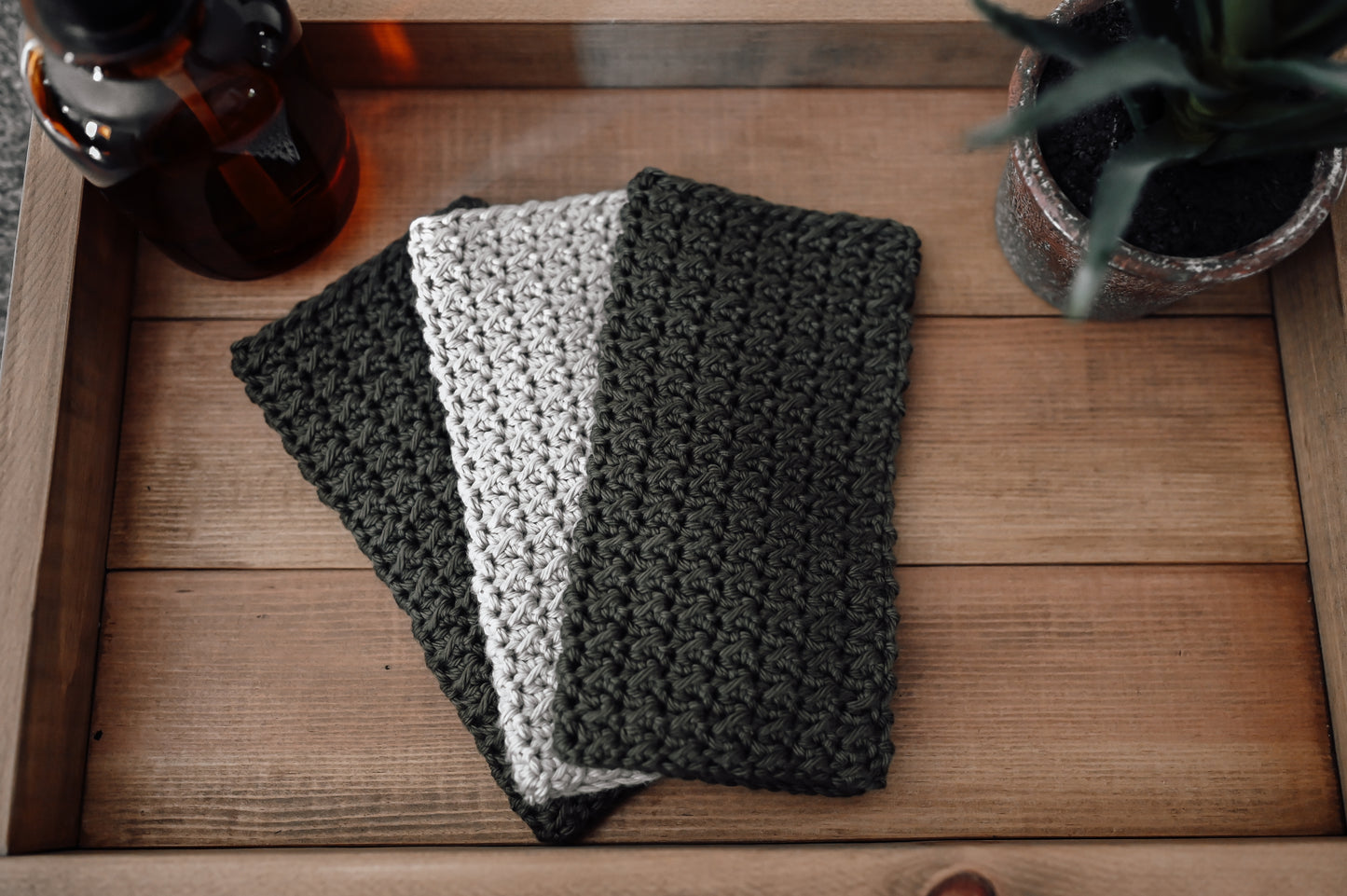 green-knit-dish-cloth-set