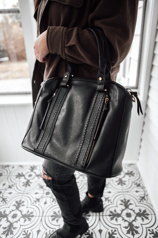 black-hobo-style-handbag