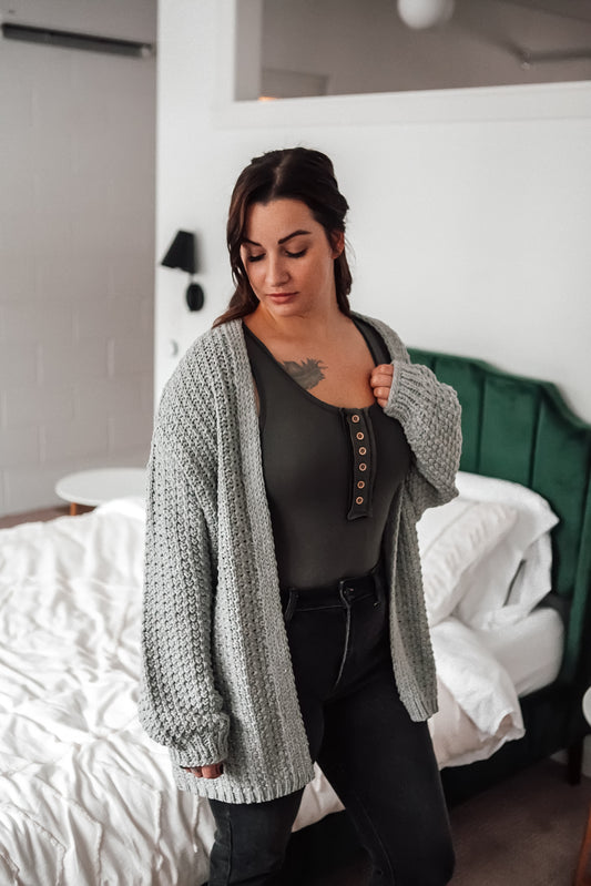 grey-chunky-knit-cardigan